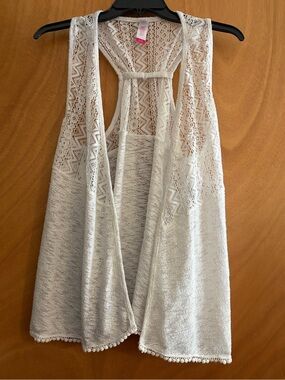 No Boundaries White Lace Backless Open-Front Vest